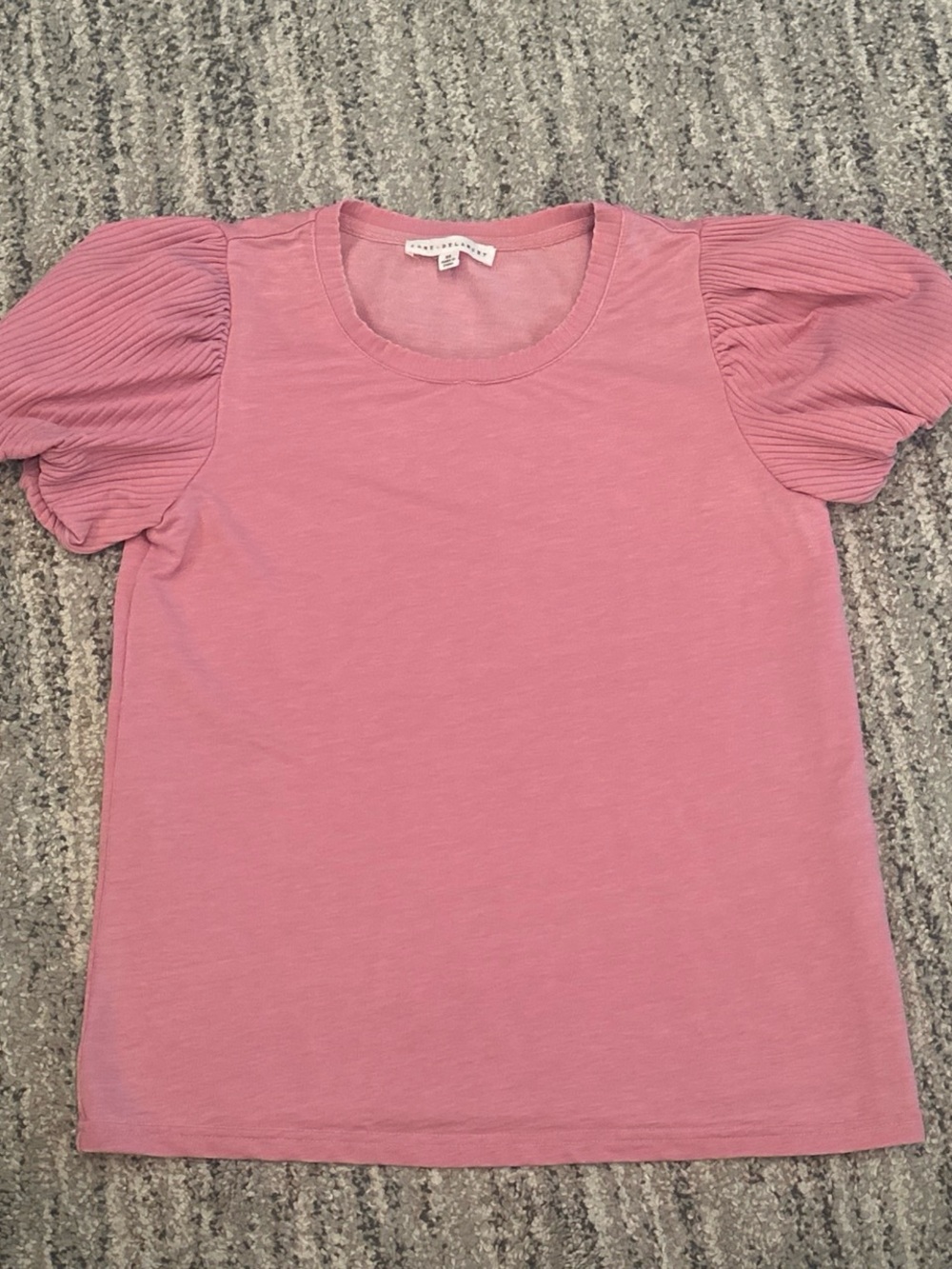 Jane + Delancey pink puff sleeve top Size XS